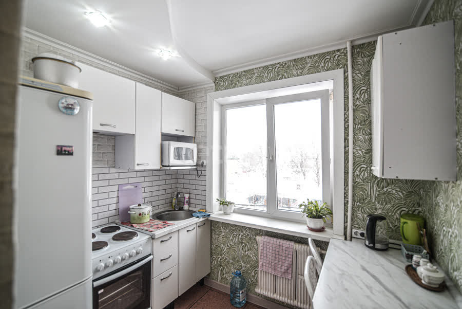 Продажа 2-комнатной квартиры, Южно-Сахалинск, Сахалинская область,  Южно-Сахалинск