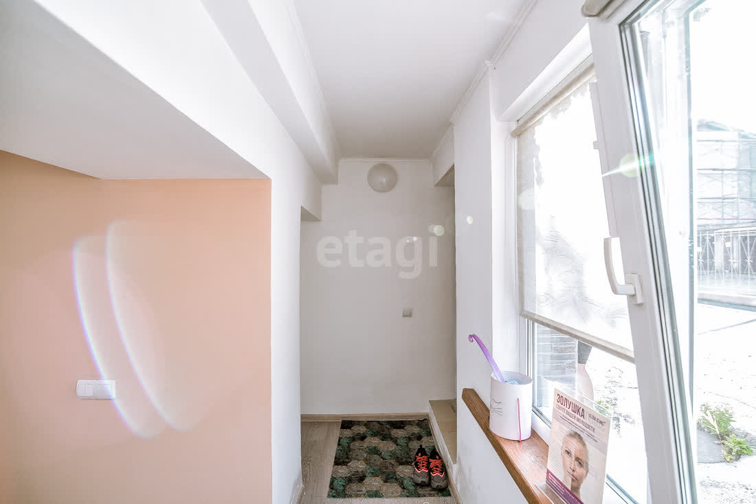 Продажа коммерческой недвижимости, 38м <sup>2</sup>, Южно-Сахалинск, Сахалинская область,  Южно-Сахалинск