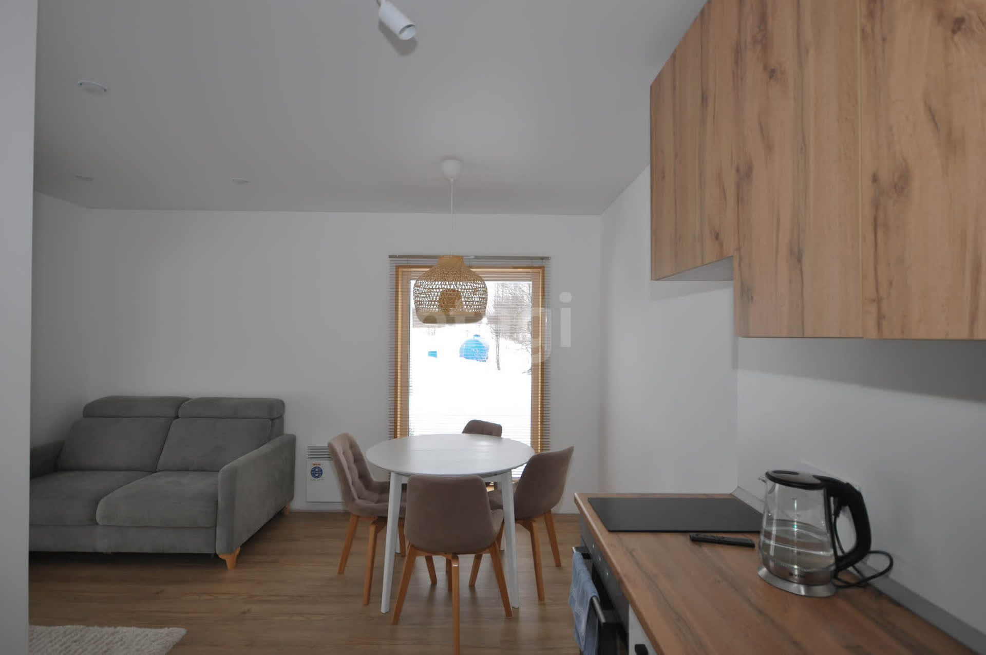 Продажа коммерческой недвижимости, 32м <sup>2</sup>, Южно-Сахалинск, Сахалинская область,  Южно-Сахалинск