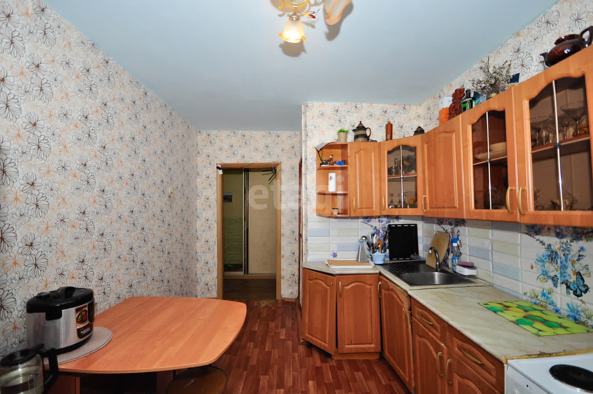 Продажа 5-комнатной квартиры, Южно-Сахалинск, Сахалинская область,  Южно-Сахалинск