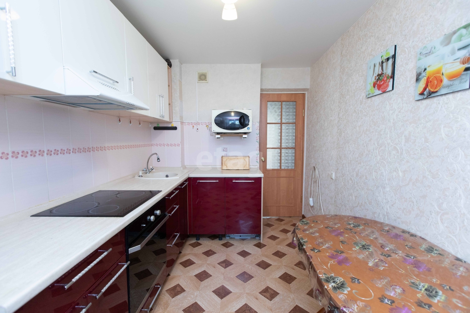 Продажа 3-комнатной квартиры, Южно-Сахалинск, Сахалинская область,  Южно-Сахалинск