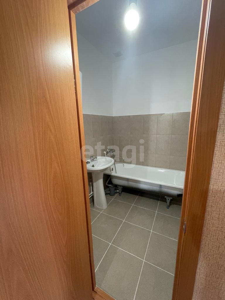 Продажа 2-комнатной квартиры, Южно-Сахалинск, Сахалинская область,  Южно-Сахалинск