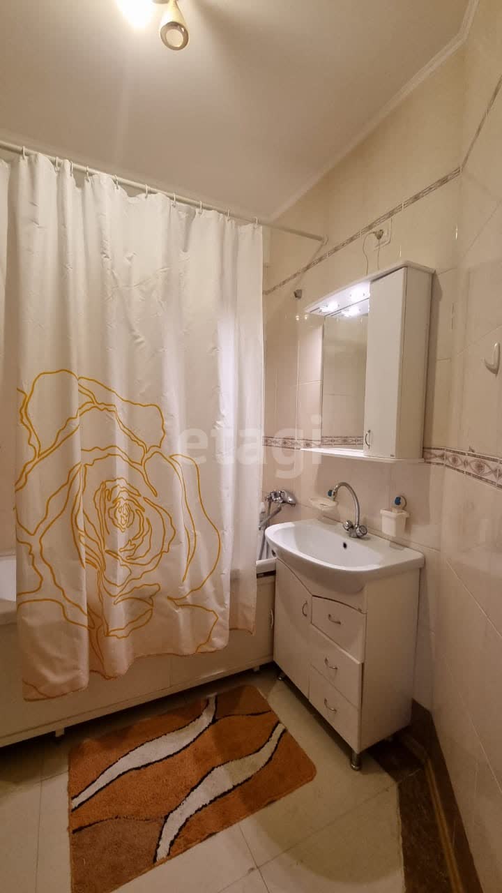 Продажа 3-комнатной квартиры, Южно-Сахалинск, Сахалинская область,  Южно-Сахалинск