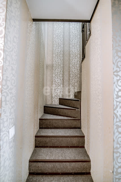 Продажа 4-комнатной квартиры, Южно-Сахалинск, Сахалинская область,  Южно-Сахалинск