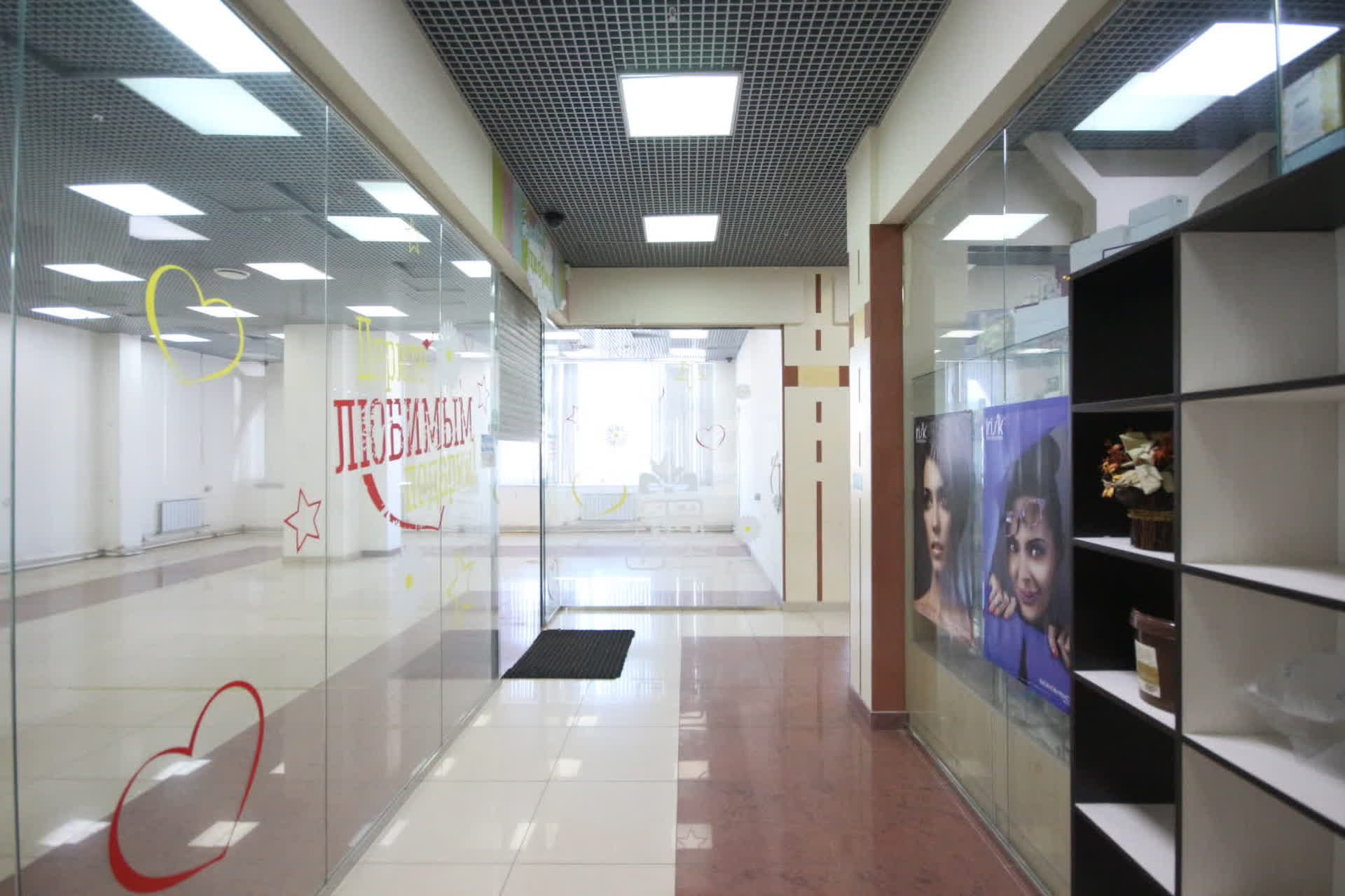 Аренда коммерческой недвижимости, 124м <sup>2</sup>, Новый Уренгой, Ямало-Ненецкий АО,  Новый Уренгой