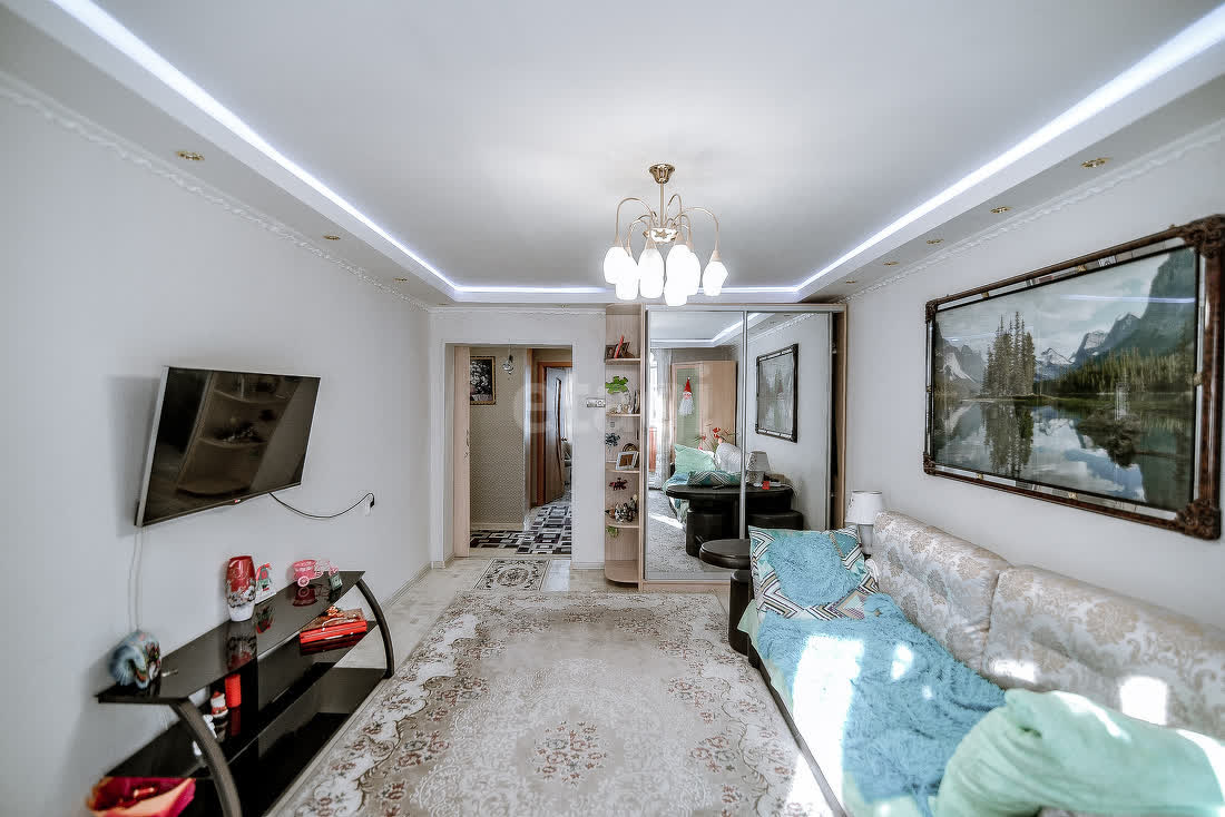 Продажа 2-комнатной квартиры, Южно-Сахалинск, Сахалинская область,  Южно-Сахалинск