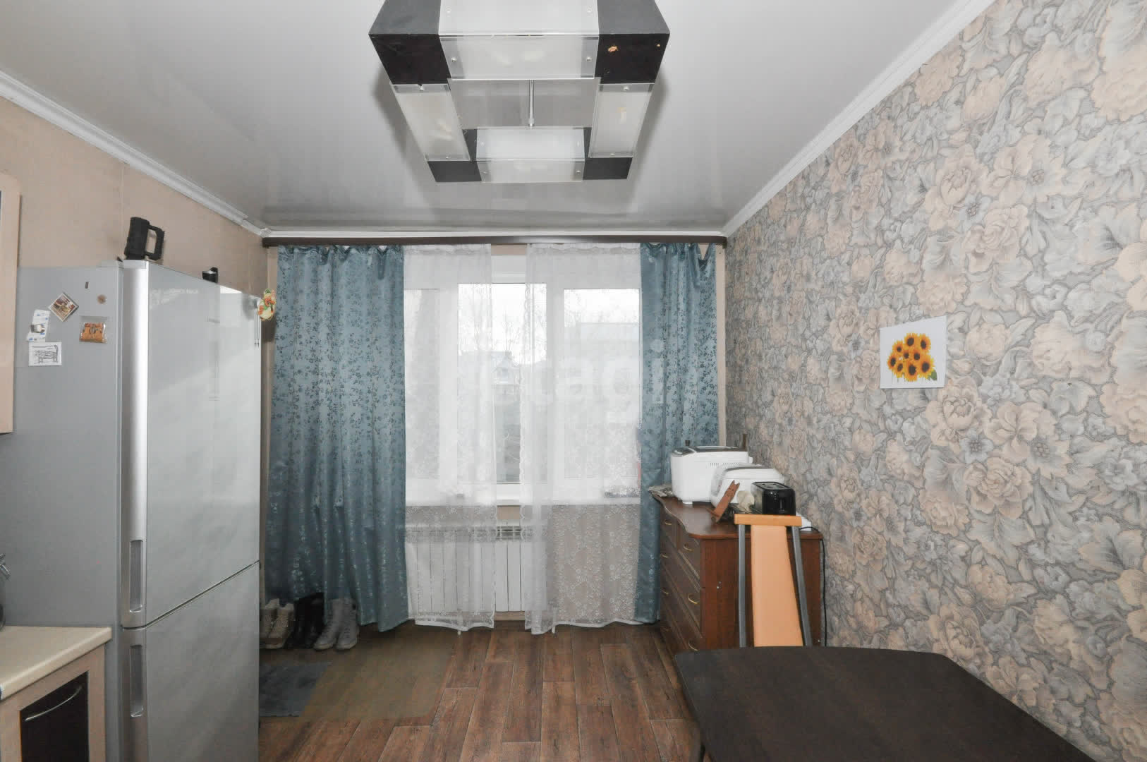 Продажа 3-комнатной квартиры, Южно-Сахалинск, Сахалинская область,  Южно-Сахалинск