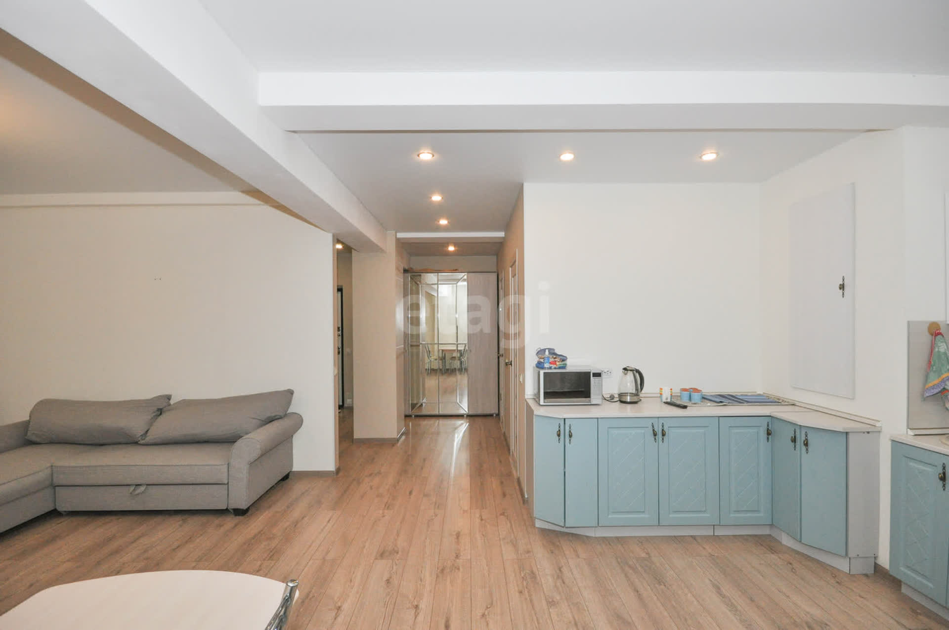 Продажа 2-комнатной квартиры, Южно-Сахалинск, Сахалинская область,  Южно-Сахалинск