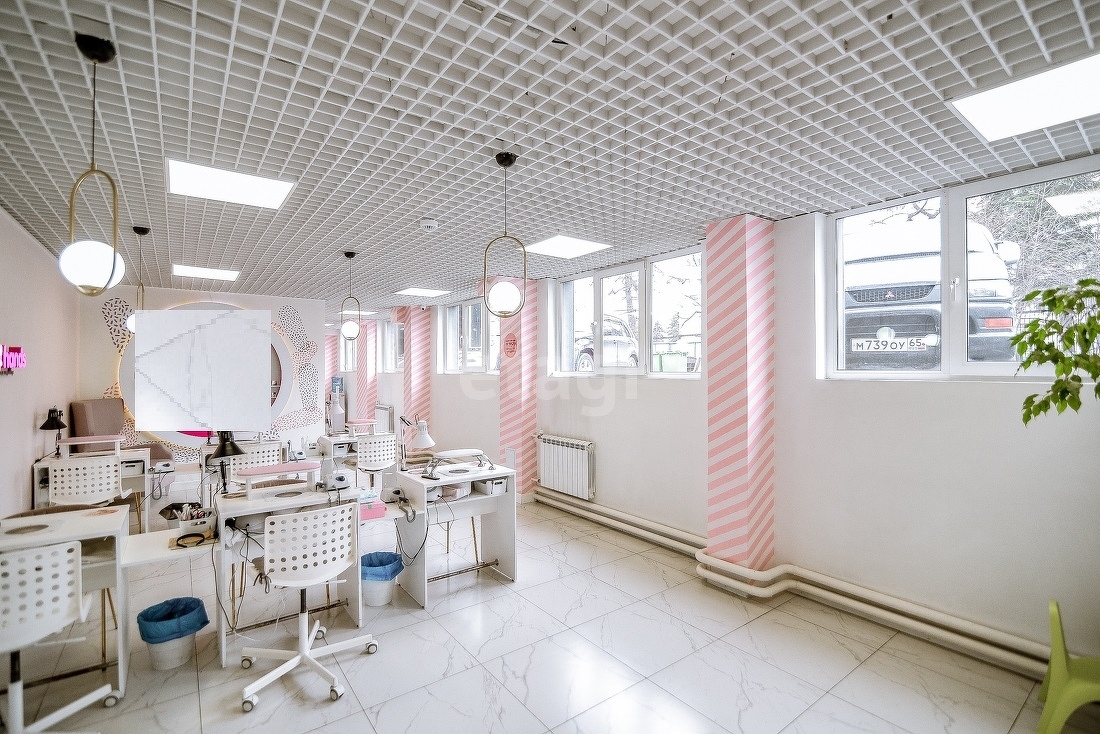 Продажа коммерческой недвижимости, 118м <sup>2</sup>, Южно-Сахалинск, Сахалинская область,  Южно-Сахалинск