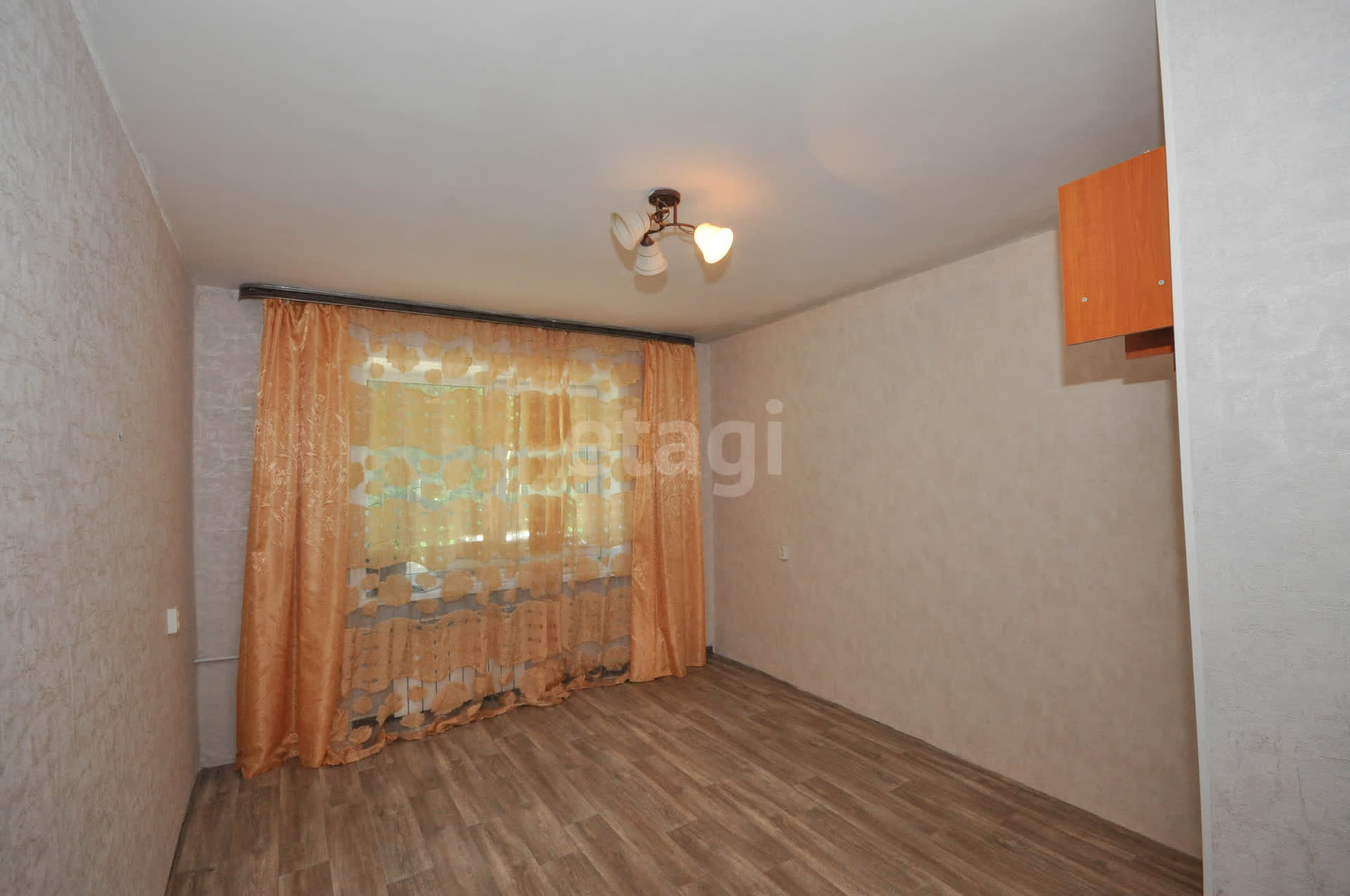 Продажа 2-комнатной квартиры, Южно-Сахалинск, Сахалинская область,  Южно-Сахалинск