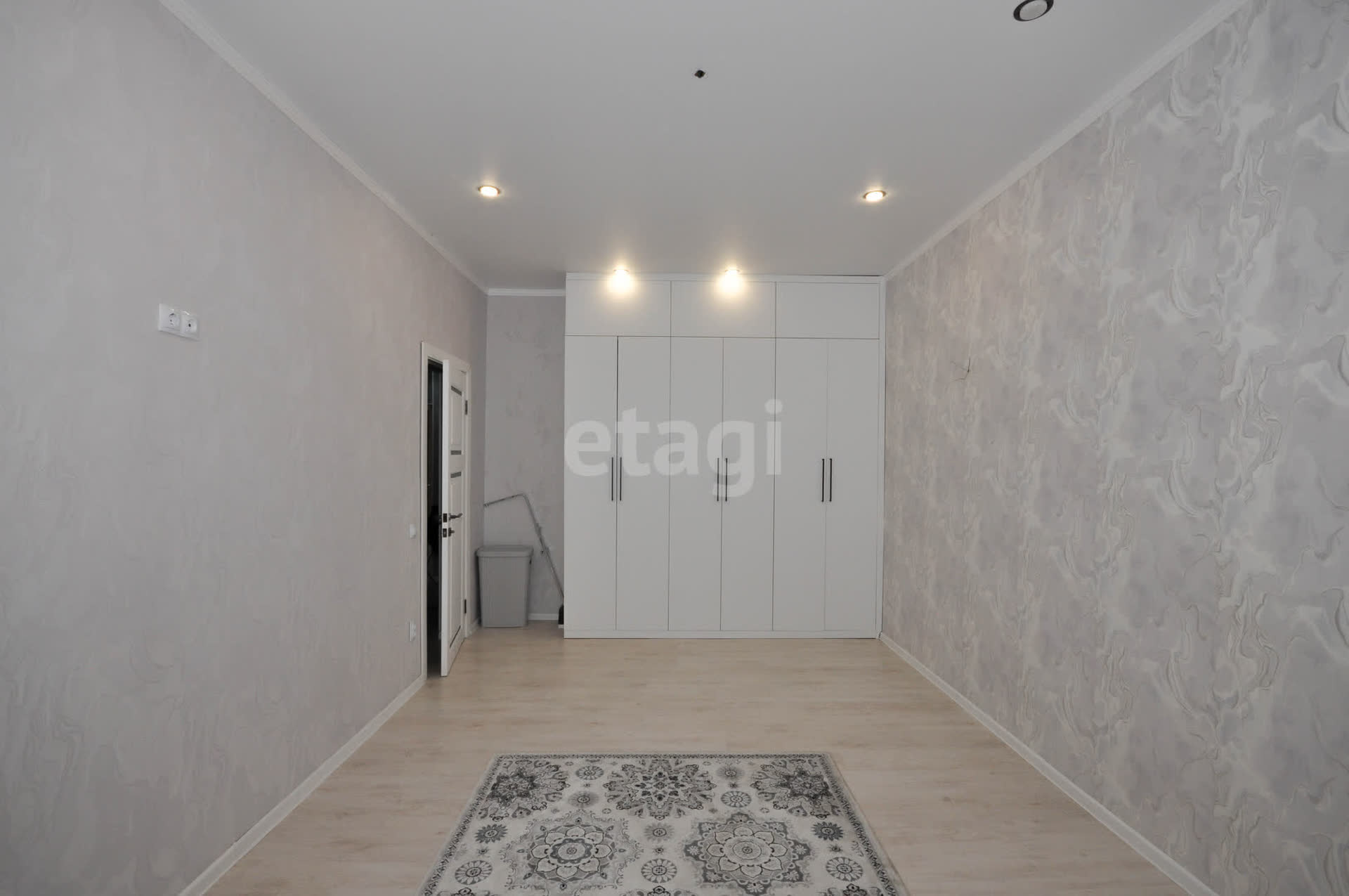 Продажа 3-комнатной квартиры, Южно-Сахалинск, Сахалинская область,  Южно-Сахалинск