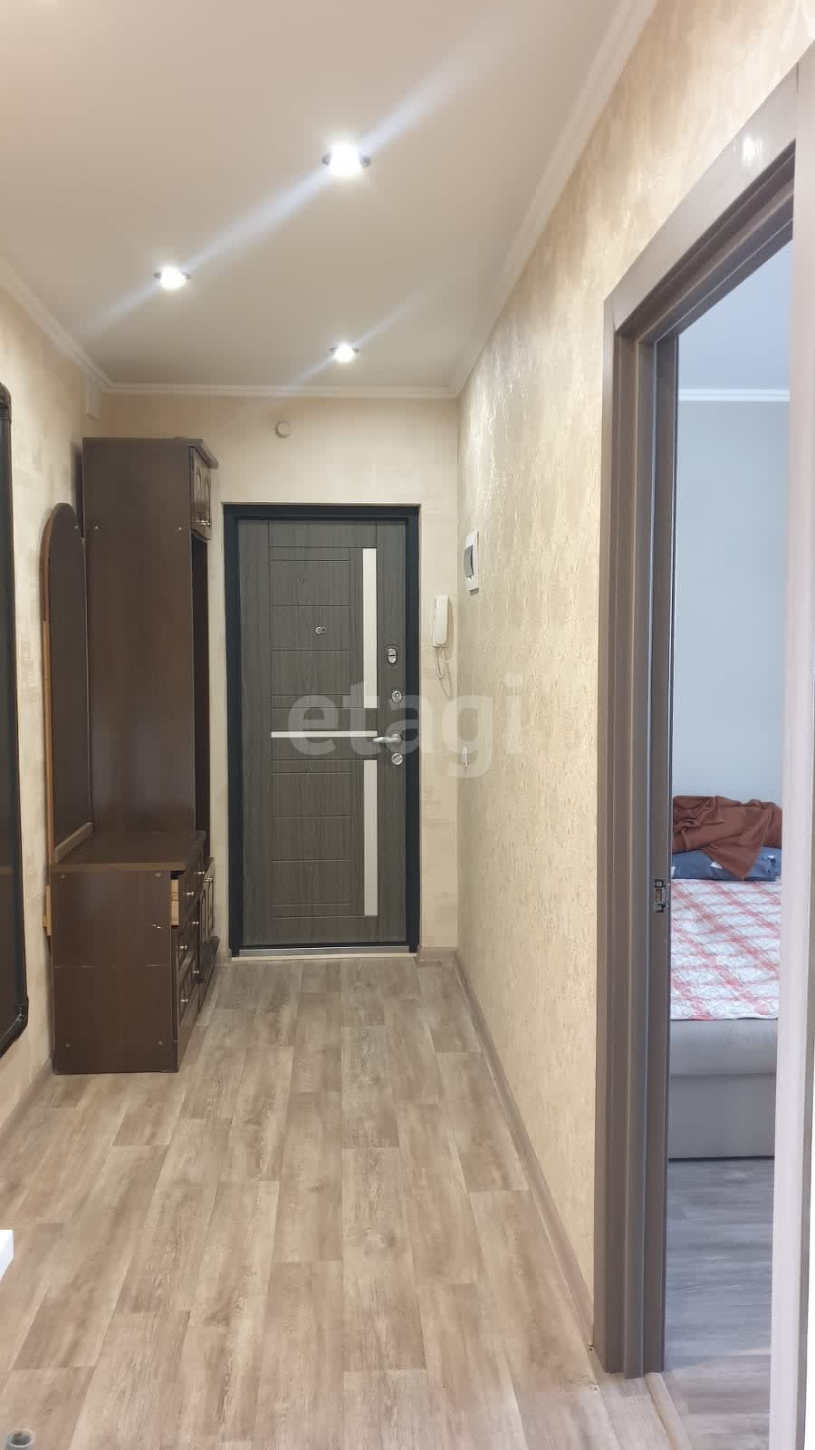 Продажа 4-комнатной квартиры, Южно-Сахалинск, Сахалинская область,  Южно-Сахалинск