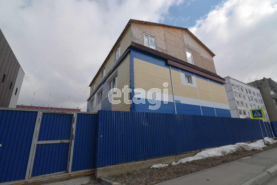 Продажа коммерческой недвижимости, 400м <sup>2</sup>, Южно-Сахалинск, Сахалинская область,  Южно-Сахалинск