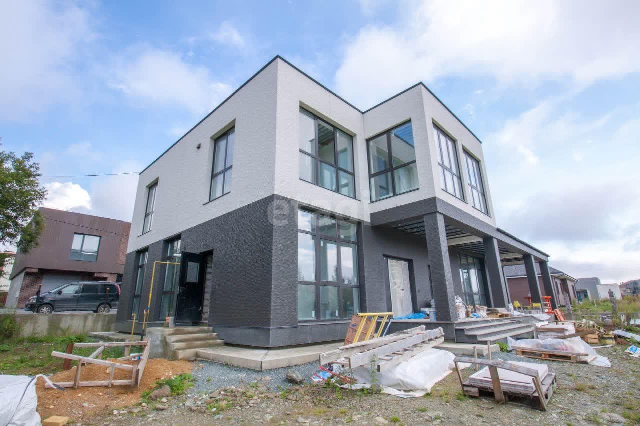 Продажа дома, 260м <sup>2</sup>, 20 сот., Южно-Сахалинск, Сахалинская область,  Южно-Сахалинск