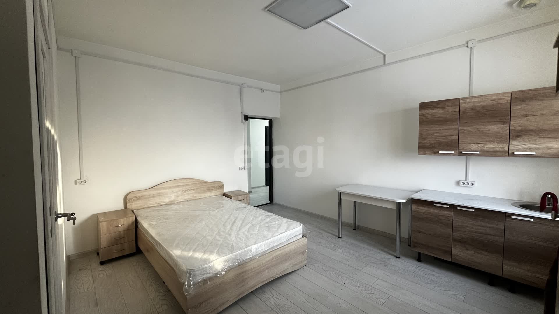 Продажа коммерческой недвижимости, 205м <sup>2</sup>, Улан-Удэ, Бурятия,  Улан-Удэ