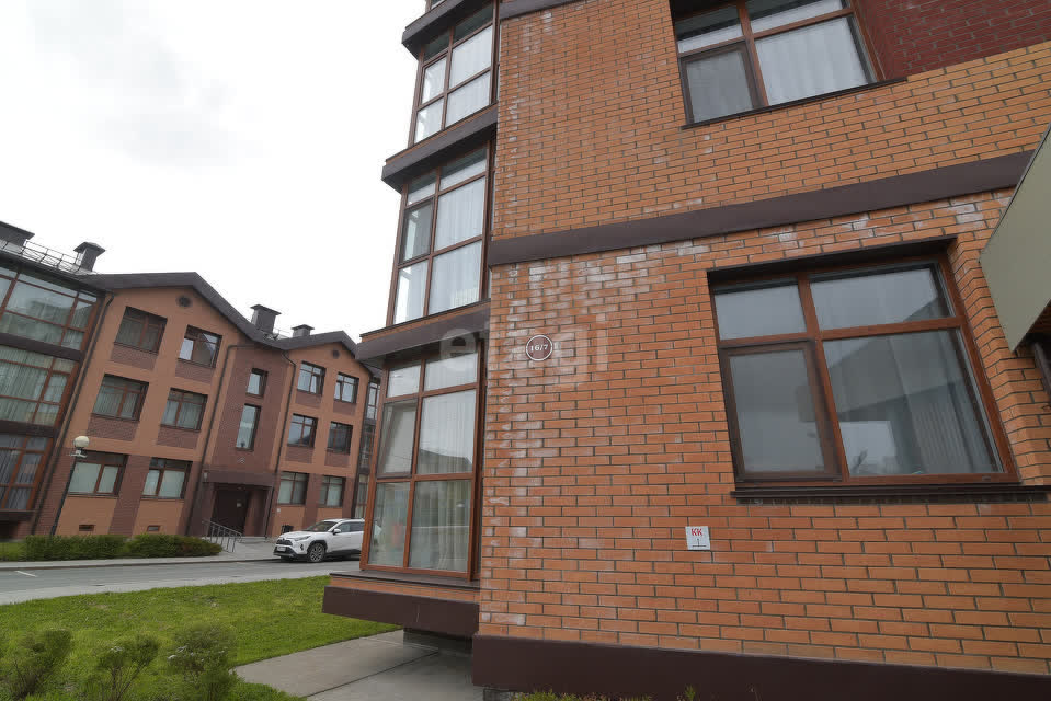 Продажа 2-комнатной квартиры, Южно-Сахалинск, Сахалинская область,  Южно-Сахалинск