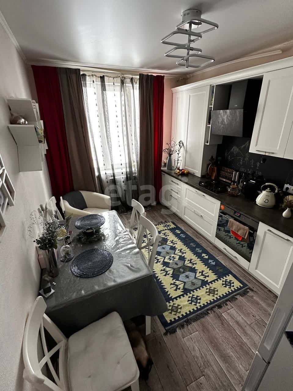 Продажа 2-комнатной квартиры, Южно-Сахалинск, Сахалинская область,  Южно-Сахалинск