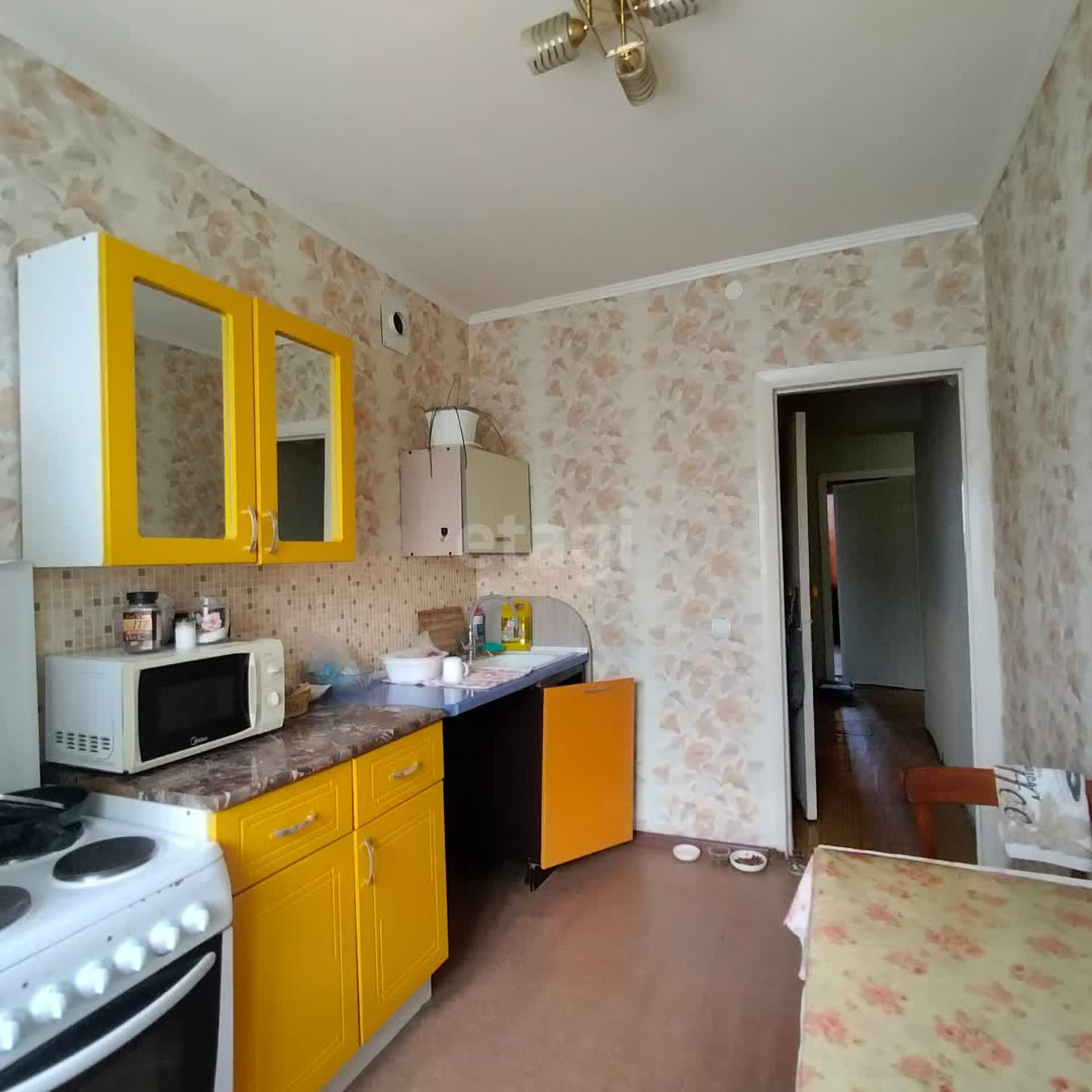 Продажа 3-комнатной квартиры, Южно-Сахалинск, Сахалинская область,  Южно-Сахалинск