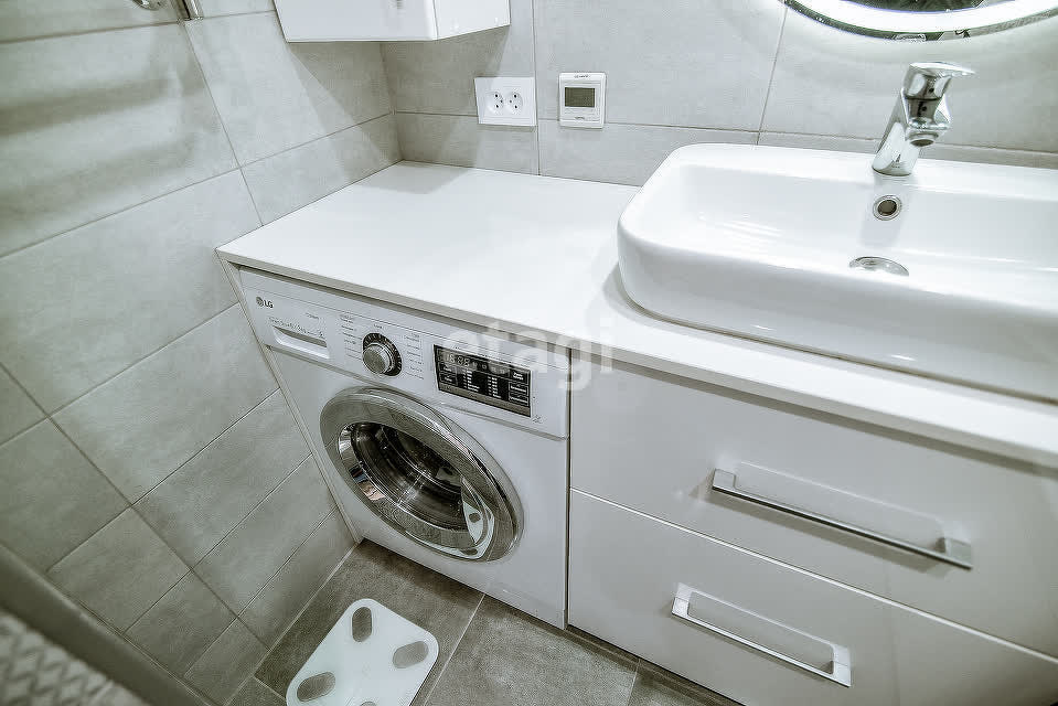 Продажа 2-комнатной квартиры, Южно-Сахалинск, Сахалинская область,  Южно-Сахалинск