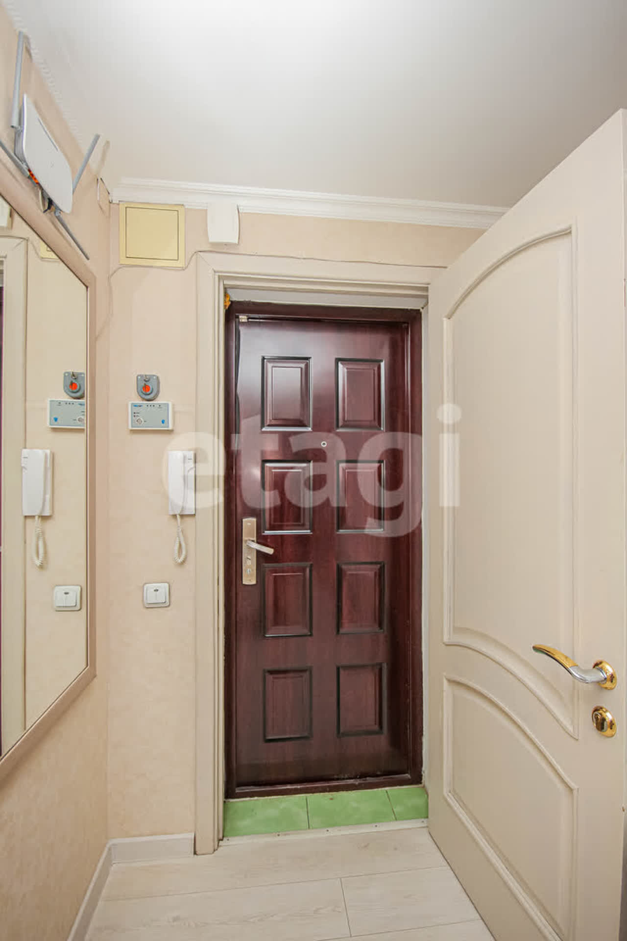 Продажа 3-комнатной квартиры, Улан-Удэ, Республика Бурятия,  Улан-Удэ