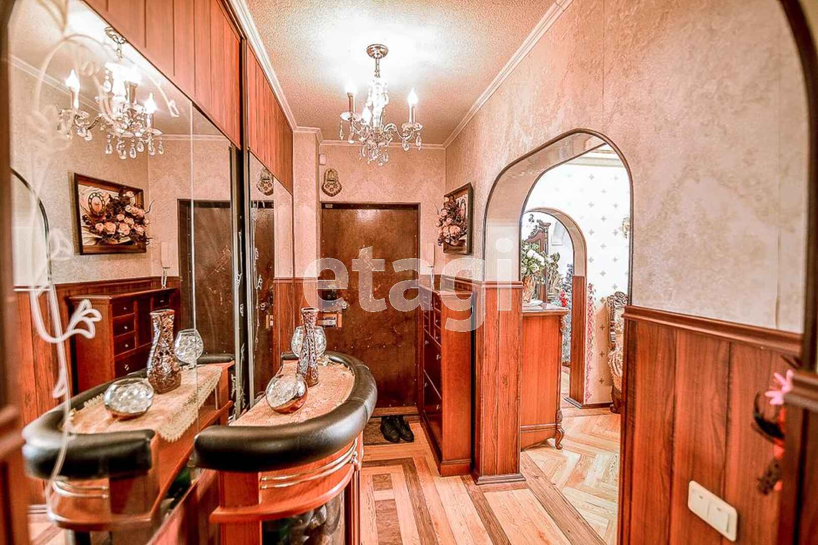 Продажа 6-комнатной квартиры, Южно-Сахалинск, Сахалинская область,  Южно-Сахалинск