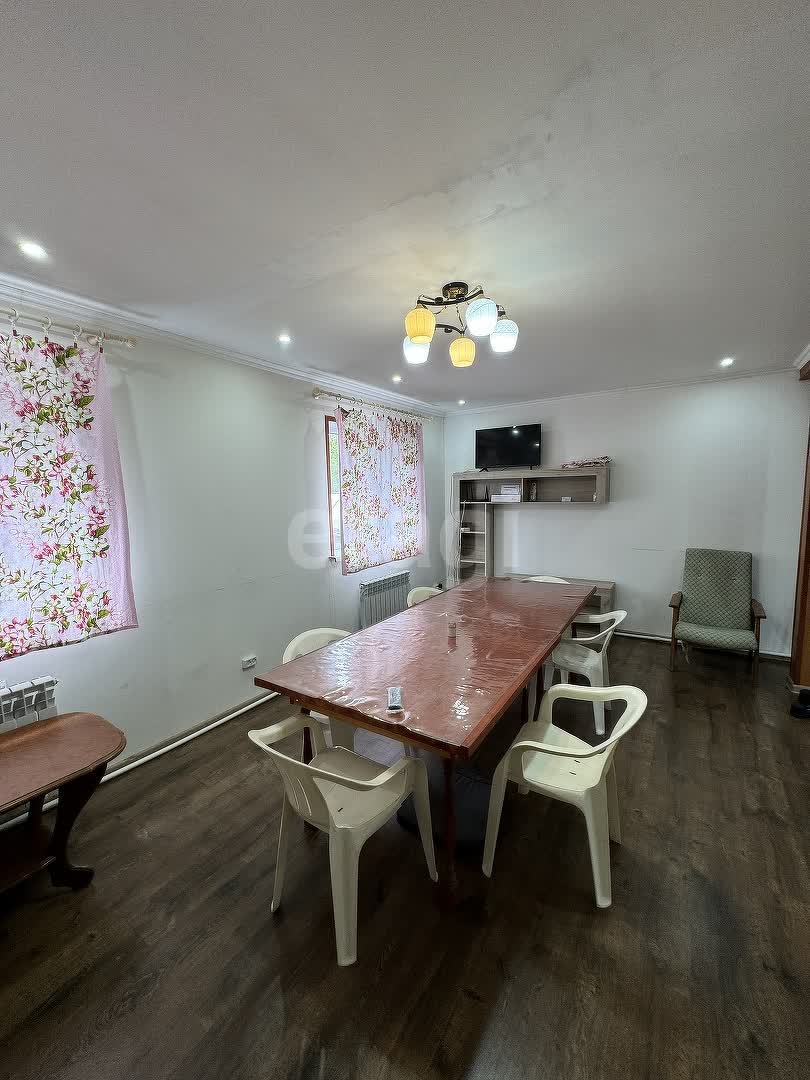 Аренда дома, 170м <sup>2</sup>, Южно-Сахалинск, Сахалинская область,  