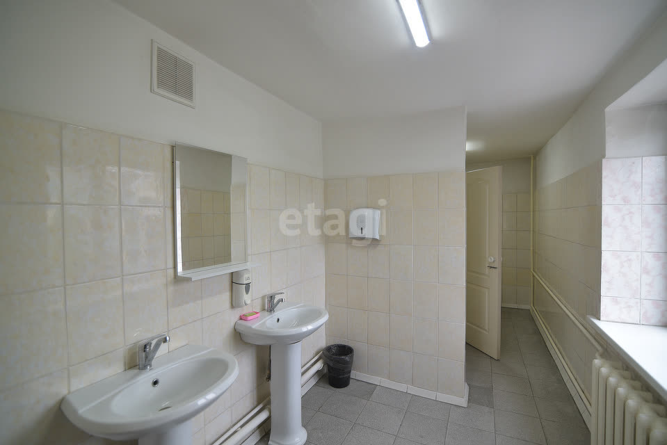 Продажа коммерческой недвижимости, 1136м <sup>2</sup>, Южно-Сахалинск, Сахалинская область,  Южно-Сахалинск