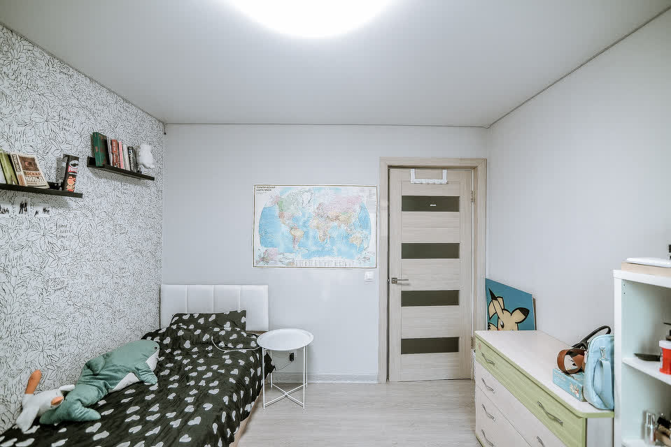 Продажа 4-комнатной квартиры, Южно-Сахалинск, Сахалинская область,  Южно-Сахалинск