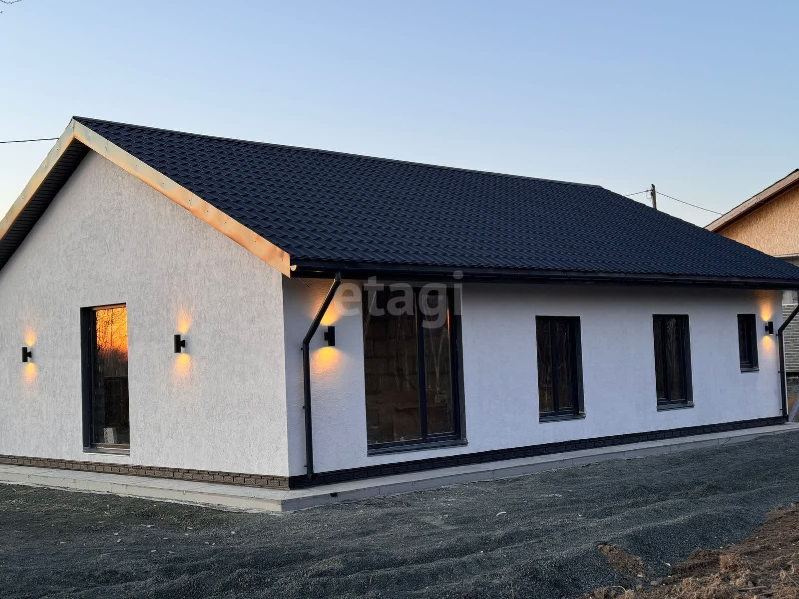 Продажа дома, 105м <sup>2</sup>, 6 сот., Южно-Сахалинск, Сахалинская область,  Южно-Сахалинск