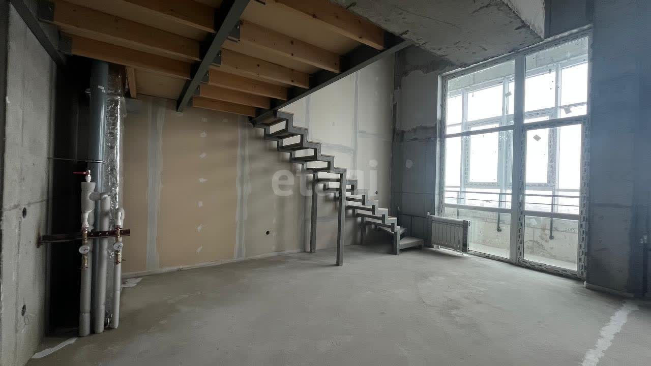 Продажа 4-комнатной квартиры, Южно-Сахалинск, Сахалинская область,  Южно-Сахалинск