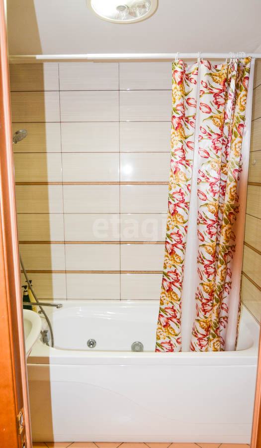 Продажа 3-комнатной квартиры, Южно-Сахалинск, Сахалинская область,  Южно-Сахалинск