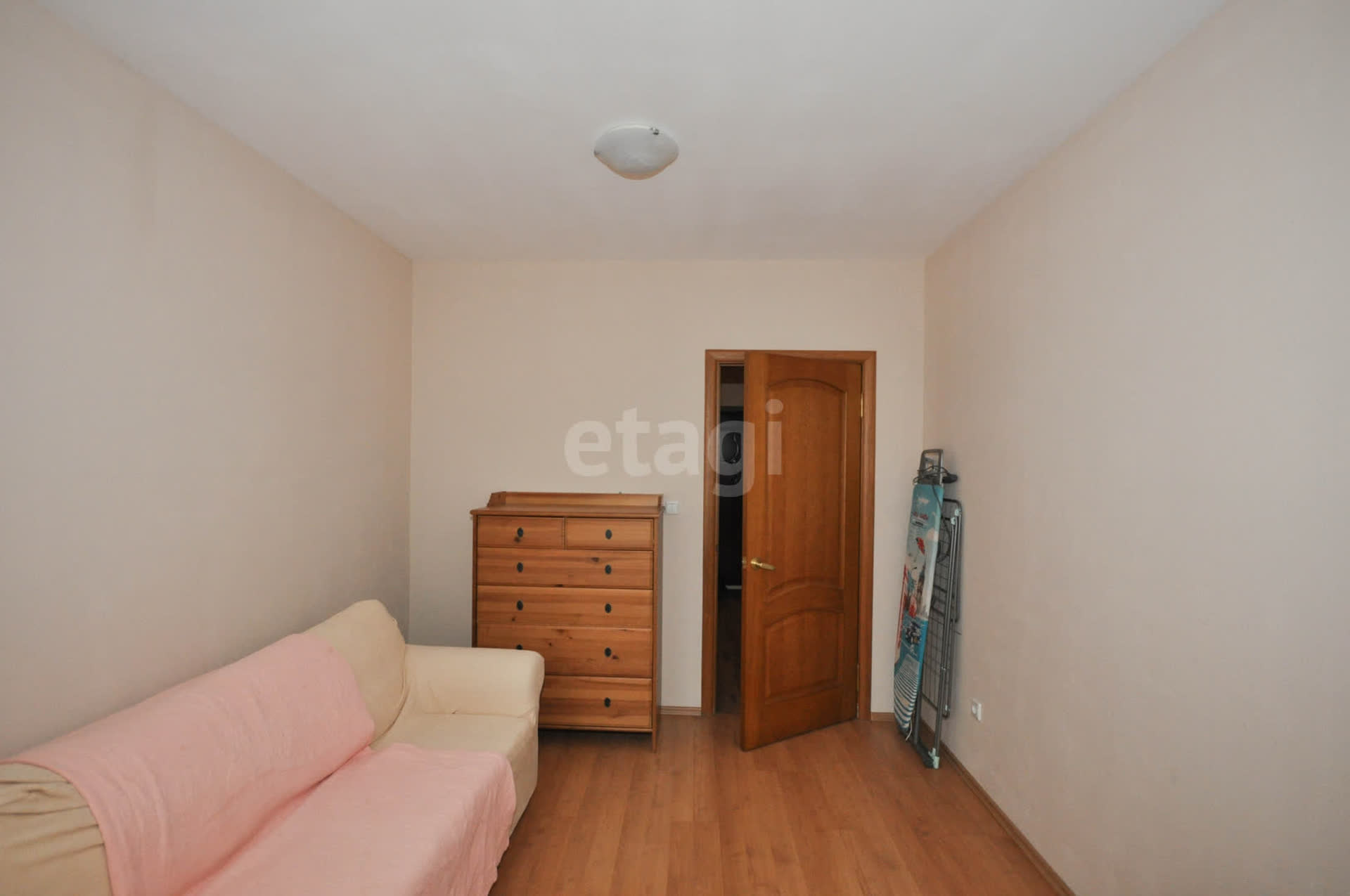 Аренда 3-комнатной квартиры, Южно-Сахалинск, Сахалинская область,  Южно-Сахалинск