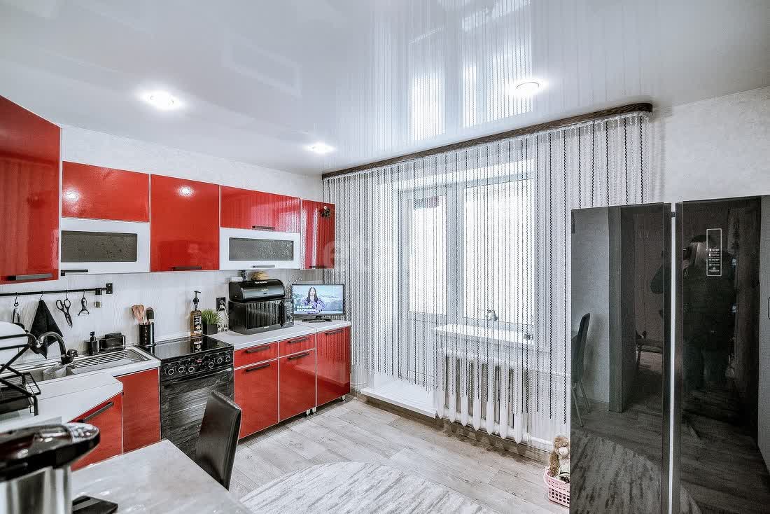 Продажа 3-комнатной квартиры, Южно-Сахалинск, Сахалинская область,  Южно-Сахалинск