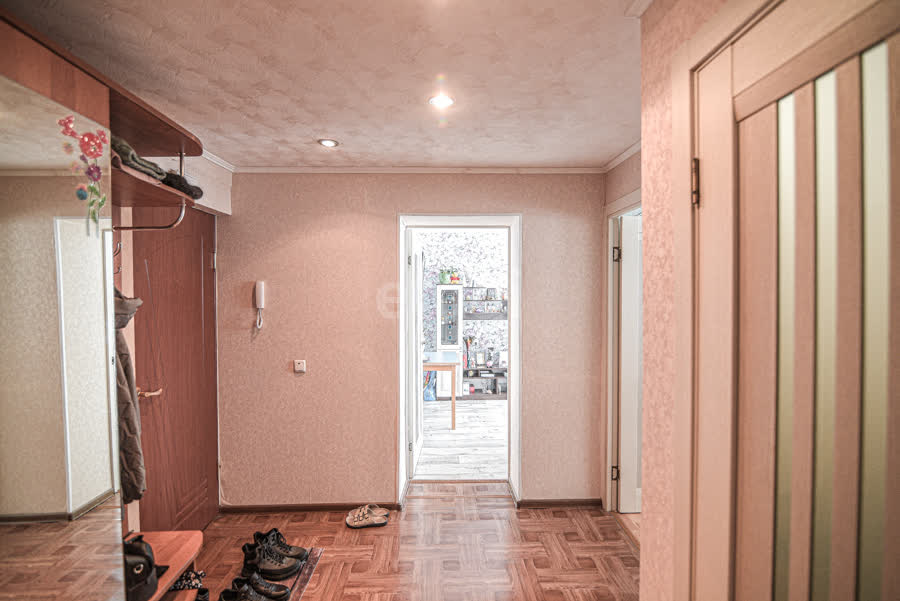 Продажа 2-комнатной квартиры, Южно-Сахалинск, Сахалинская область,  Южно-Сахалинск