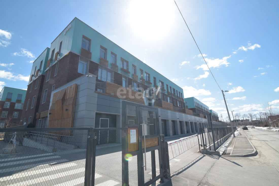 Продажа 2-комнатной квартиры, Южно-Сахалинск, Сахалинская область,  Южно-Сахалинск