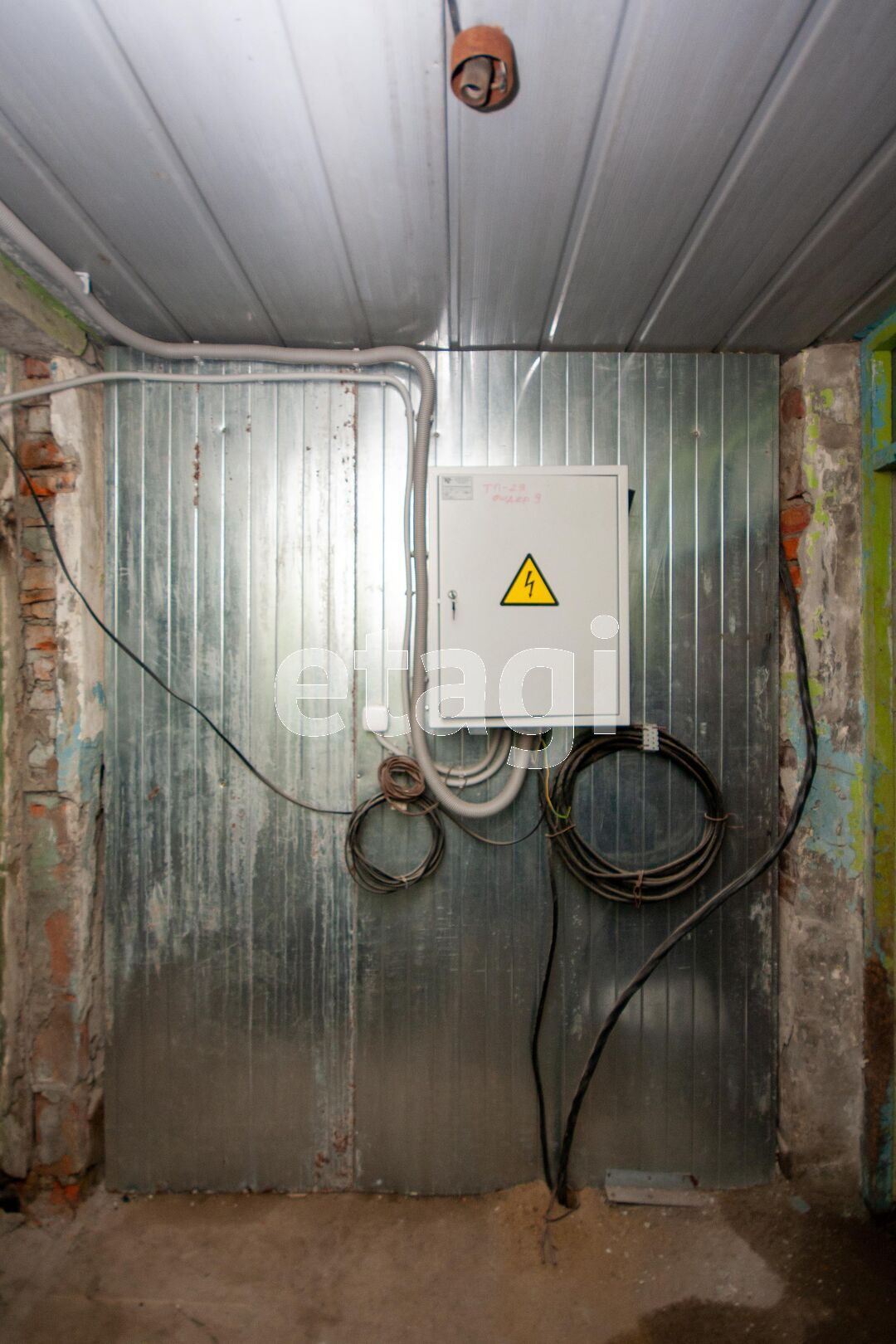 Продажа коммерческой недвижимости, 142м <sup>2</sup>, Новый Уренгой, Ямало-Ненецкий АО,  Новый Уренгой