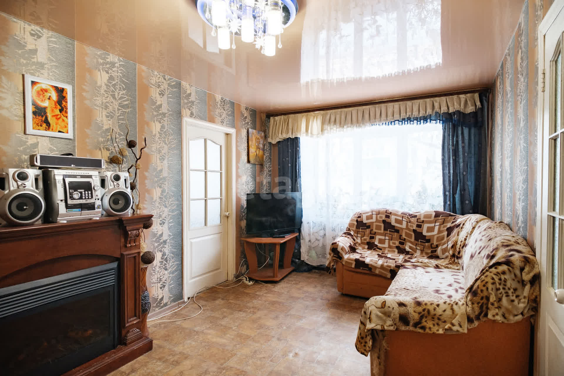 Продажа 3-комнатной квартиры, Комсомольск-на-Амуре, Шиханова,  2 к 2