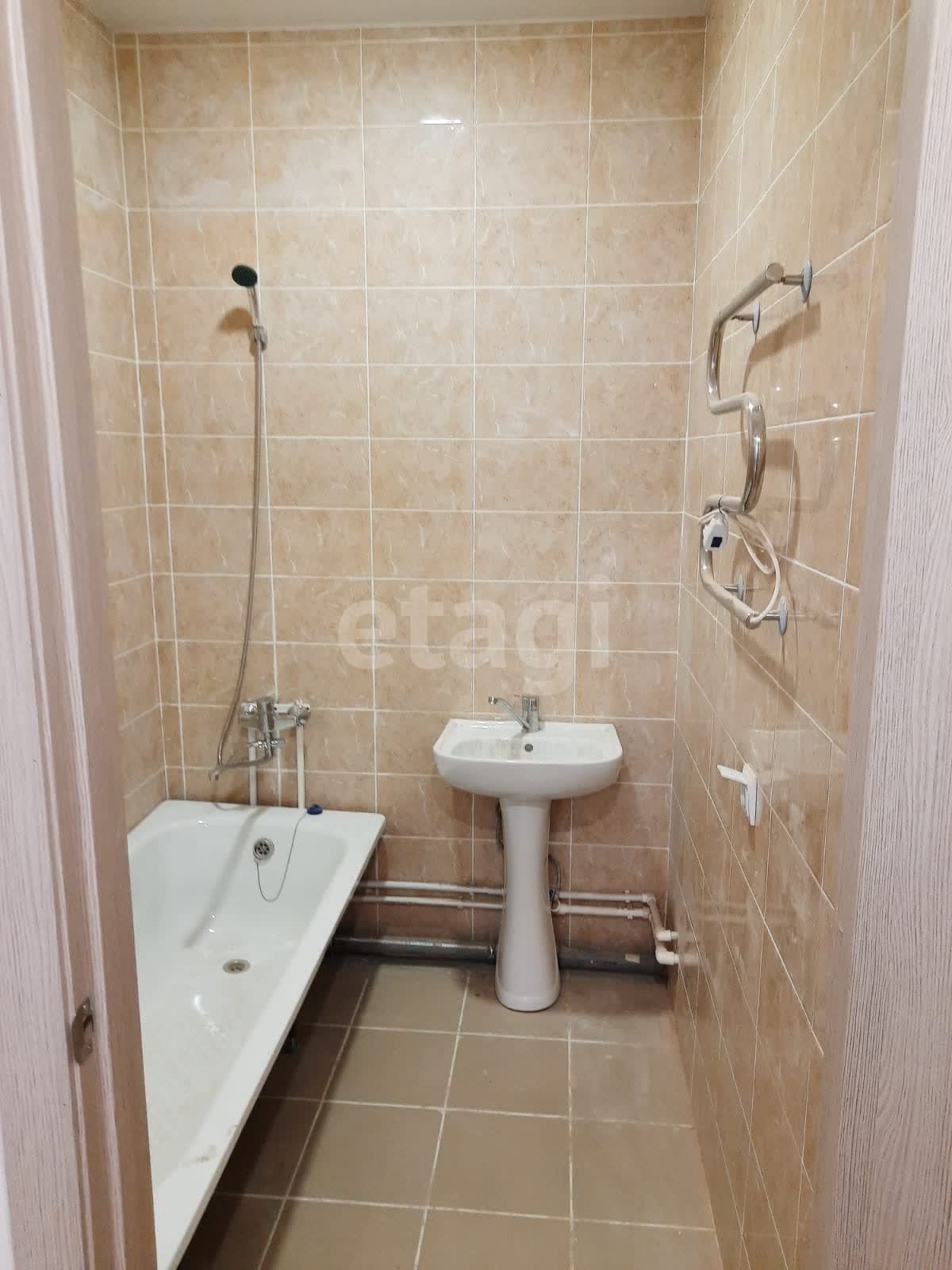 Продажа 2-комнатной квартиры, Южно-Сахалинск, Сахалинская область,  Южно-Сахалинск