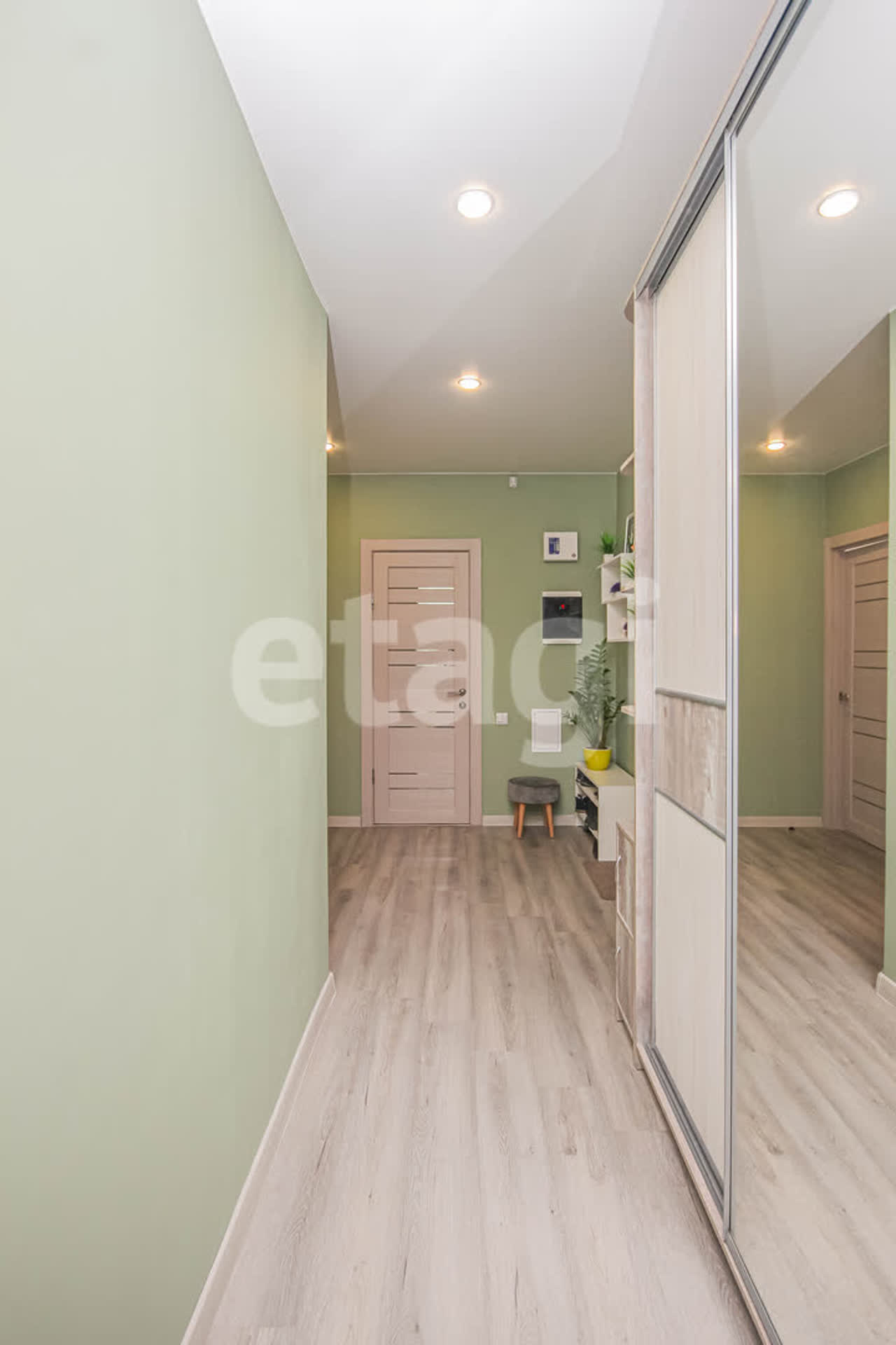 Продажа 3-комнатной квартиры, Улан-Удэ, Республика Бурятия,  Улан-Удэ