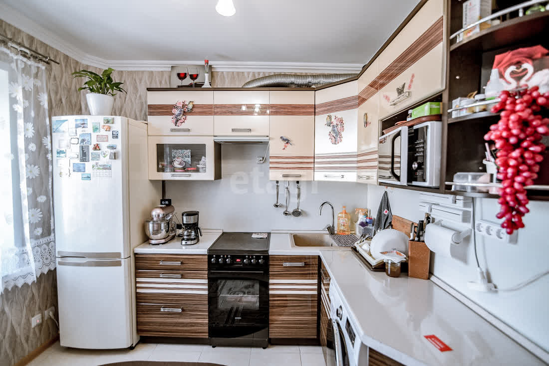 Продажа 2-комнатной квартиры, Южно-Сахалинск, Сахалинская область,  Южно-Сахалинск