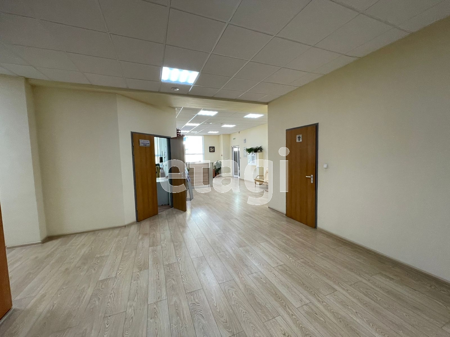 Продажа коммерческой недвижимости, 734м <sup>2</sup>, Южно-Сахалинск, Сахалинская область,  Южно-Сахалинск