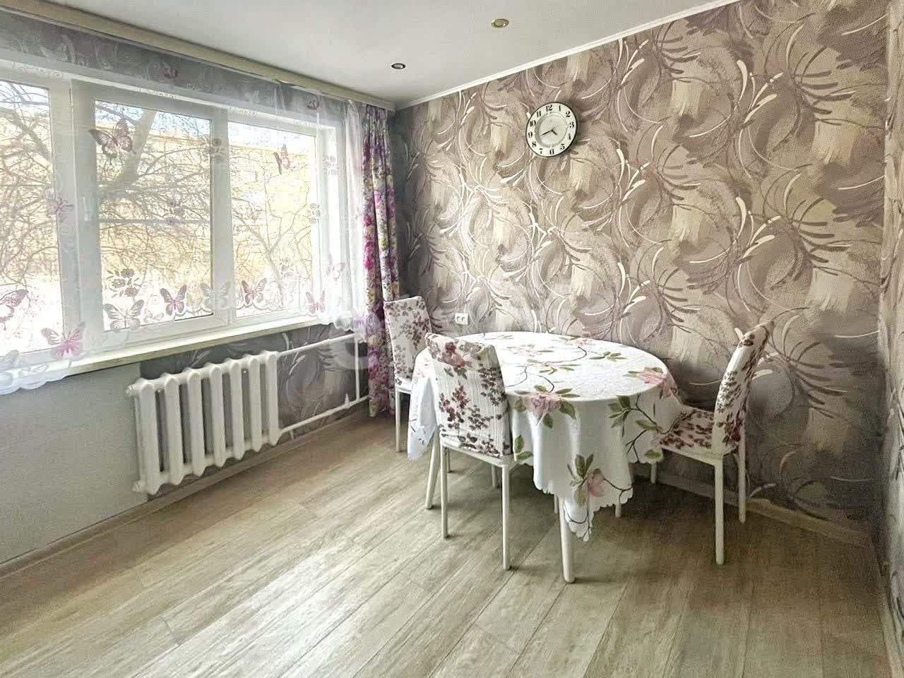 Продажа 3-комнатной квартиры, Улан-Удэ, Республика Бурятия,  Улан-Удэ