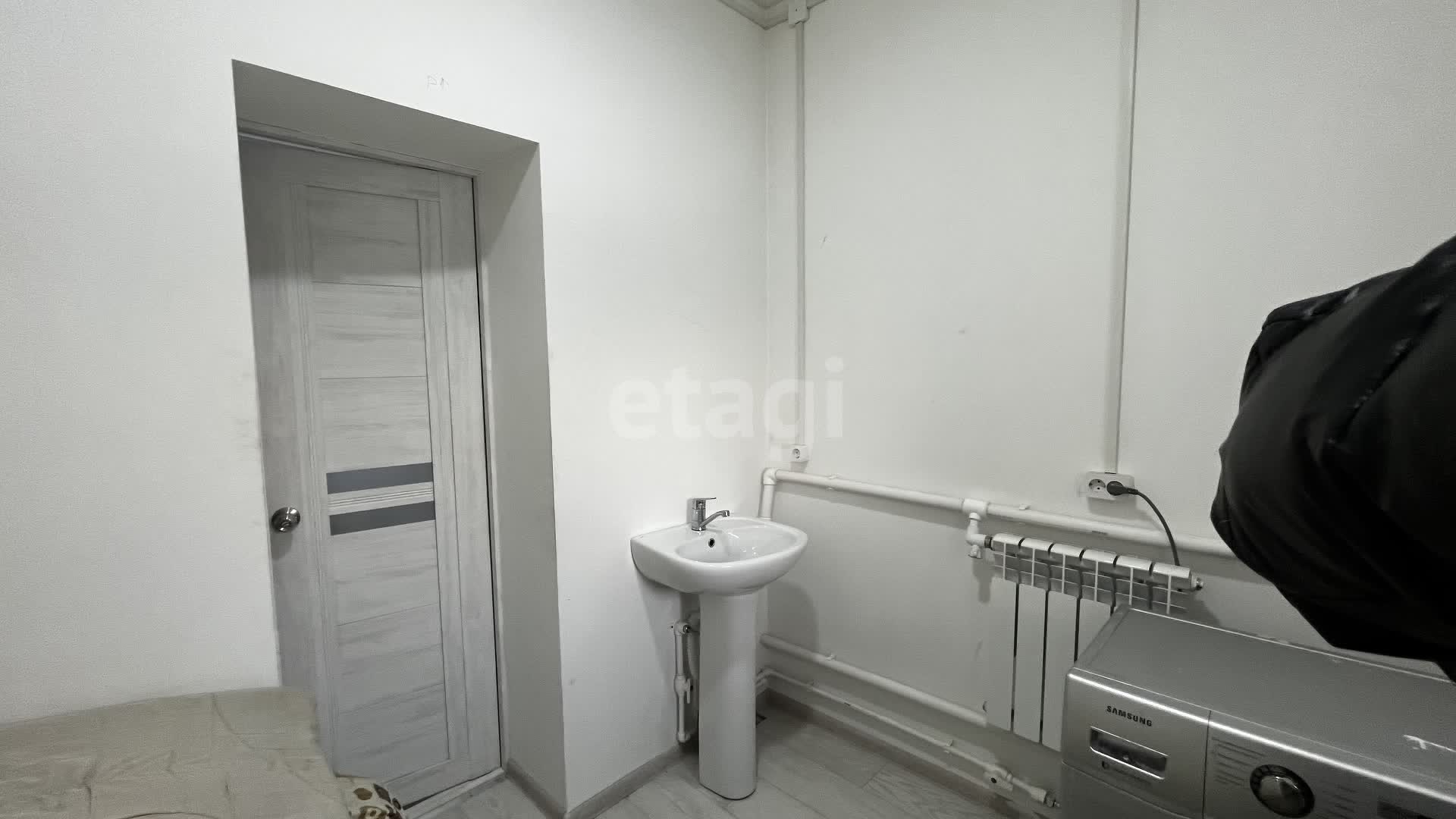 Продажа коммерческой недвижимости, 205м <sup>2</sup>, Улан-Удэ, Бурятия,  Улан-Удэ