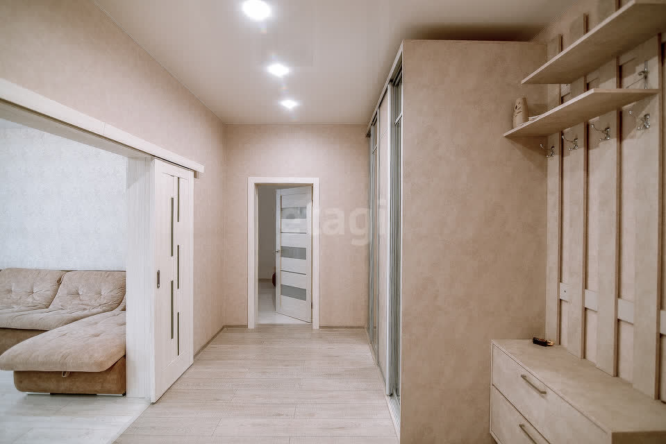 Продажа 2-комнатной квартиры, Южно-Сахалинск, Сахалинская область,  Южно-Сахалинск