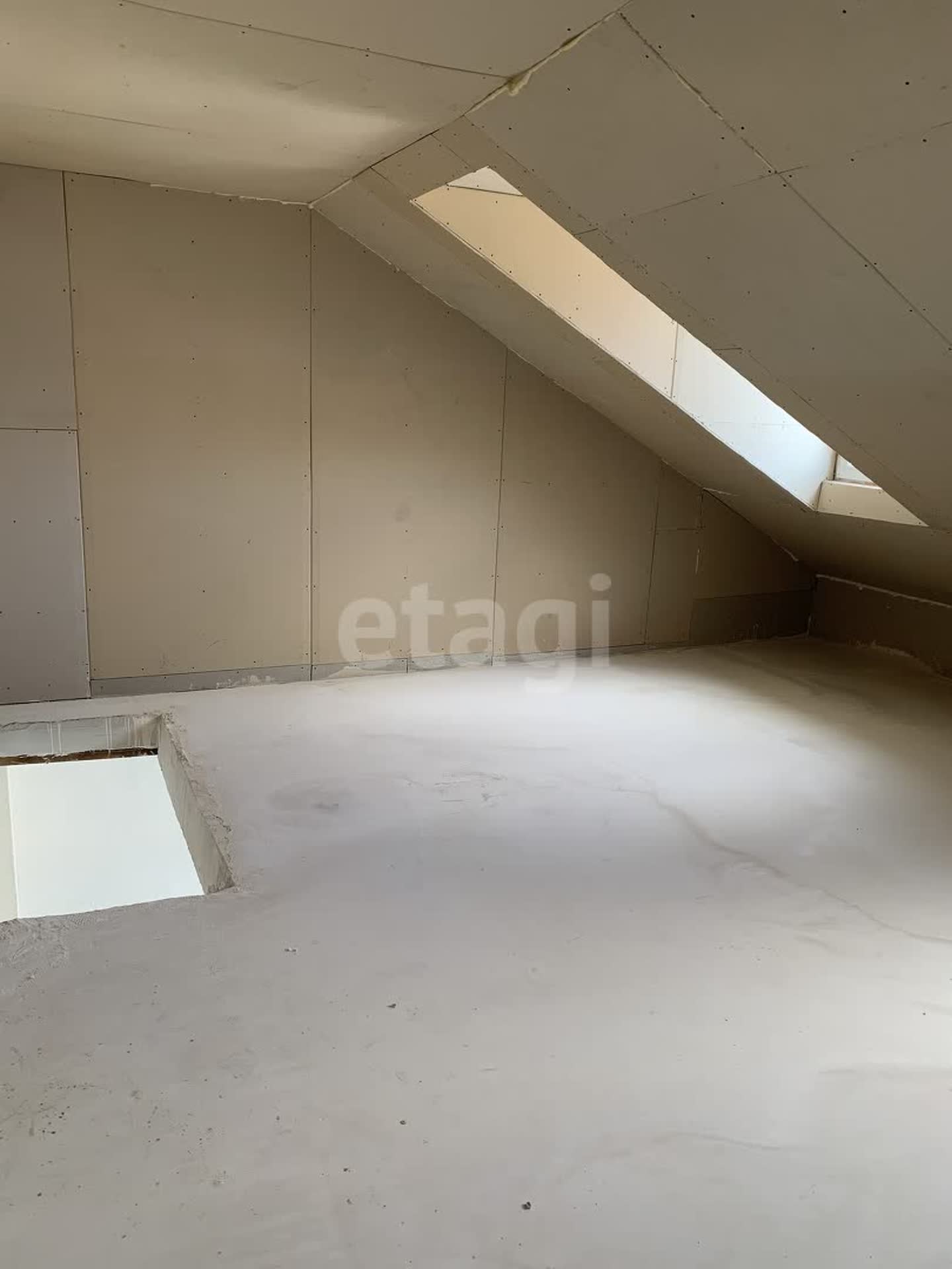 Продажа 2-комнатной квартиры, Южно-Сахалинск, Сахалинская область,  Южно-Сахалинск