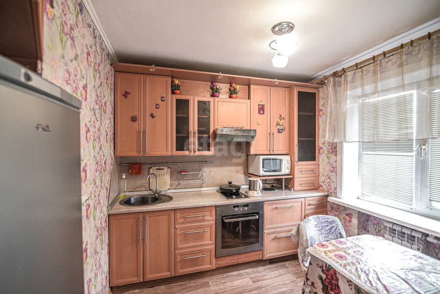 Продажа 2-комнатной квартиры, Южно-Сахалинск, Сахалинская область,  Южно-Сахалинск