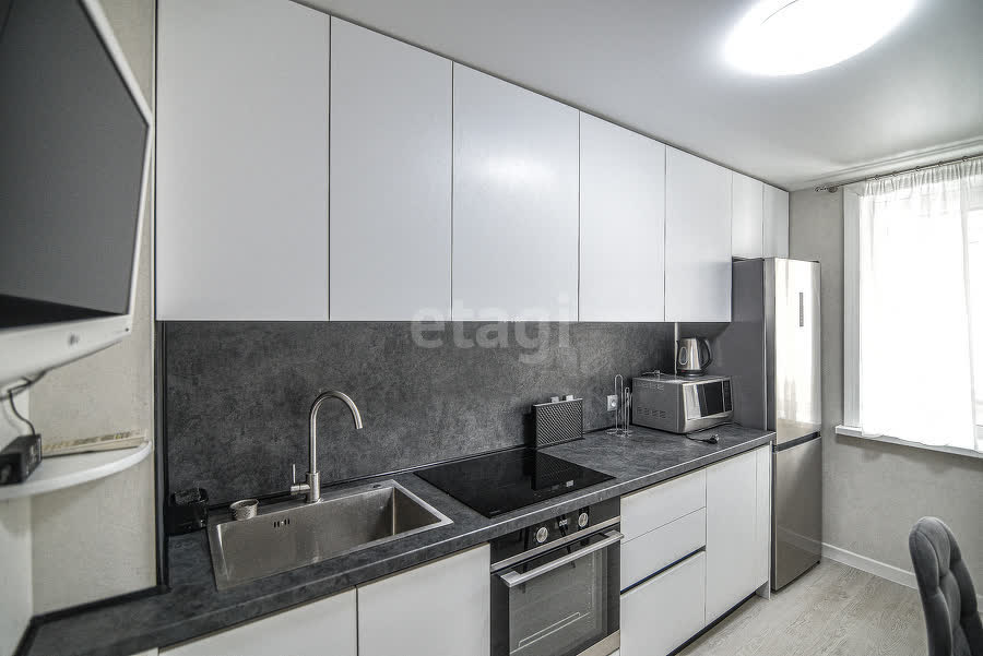 Продажа 3-комнатной квартиры, Южно-Сахалинск, Сахалинская область,  Южно-Сахалинск