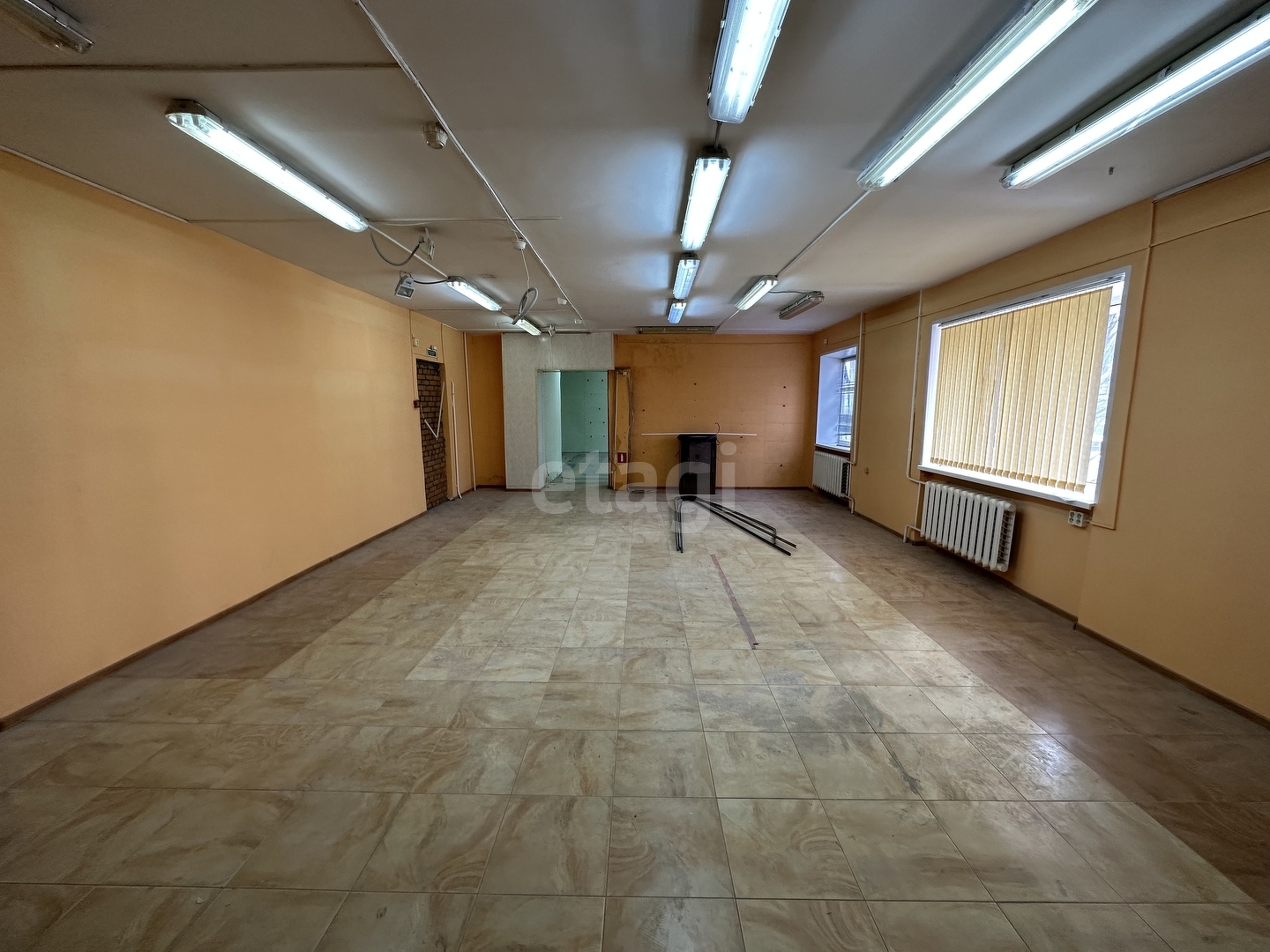 Аренда коммерческой недвижимости, 160м <sup>2</sup>, Новый Уренгой, Ямало-Ненецкий АО,  Новый Уренгой