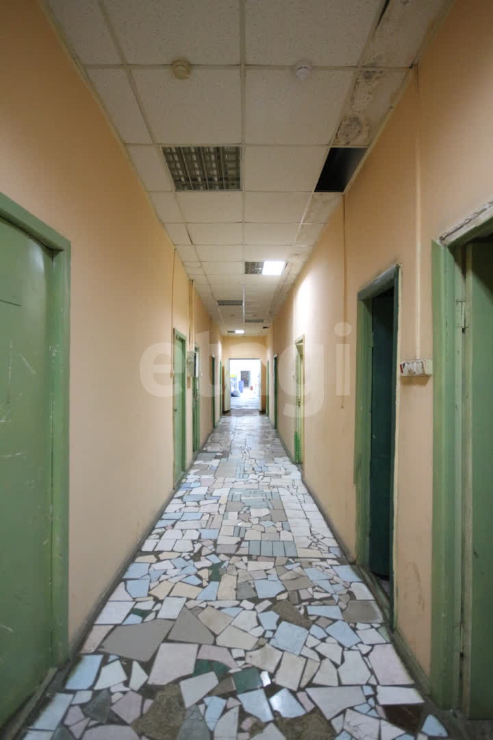 Аренда коммерческой недвижимости, 780м <sup>2</sup>, Новый Уренгой, Ямало-Ненецкий АО,  Новый Уренгой