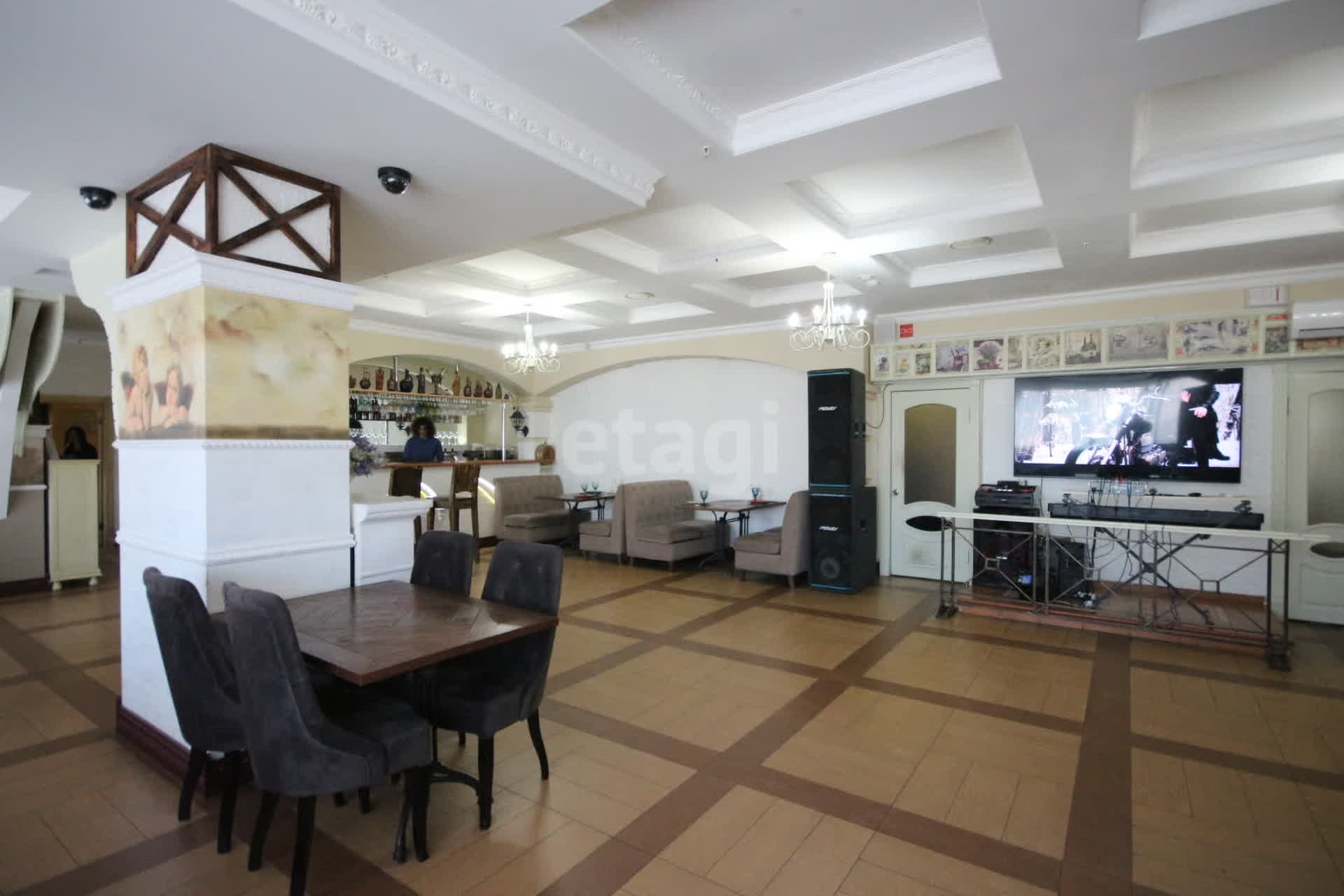 Аренда коммерческой недвижимости, 397м <sup>2</sup>, Новый Уренгой, Ямало-Ненецкий АО,  Новый Уренгой